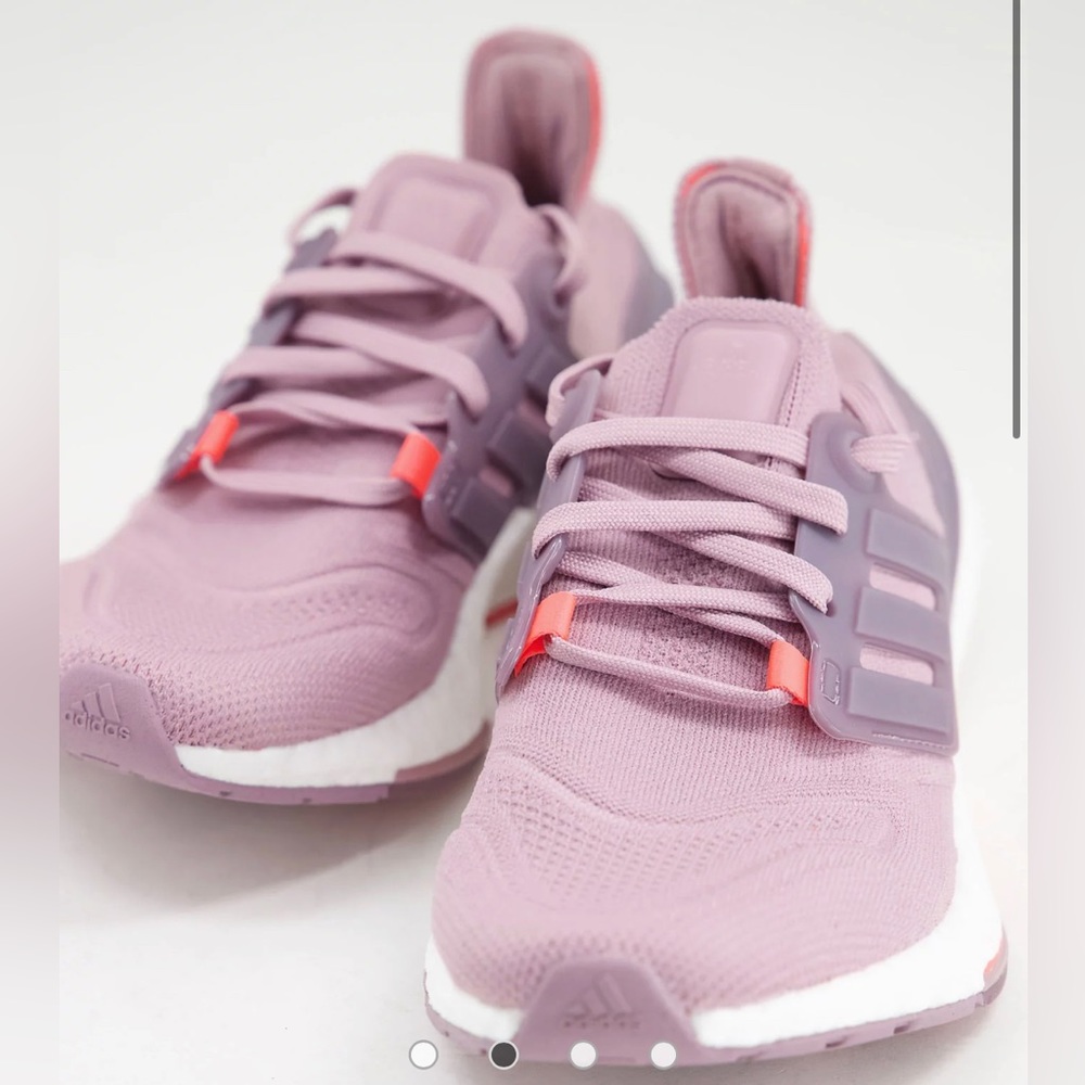 Adidas Running Ultraboost 22 Sneakers in Pink